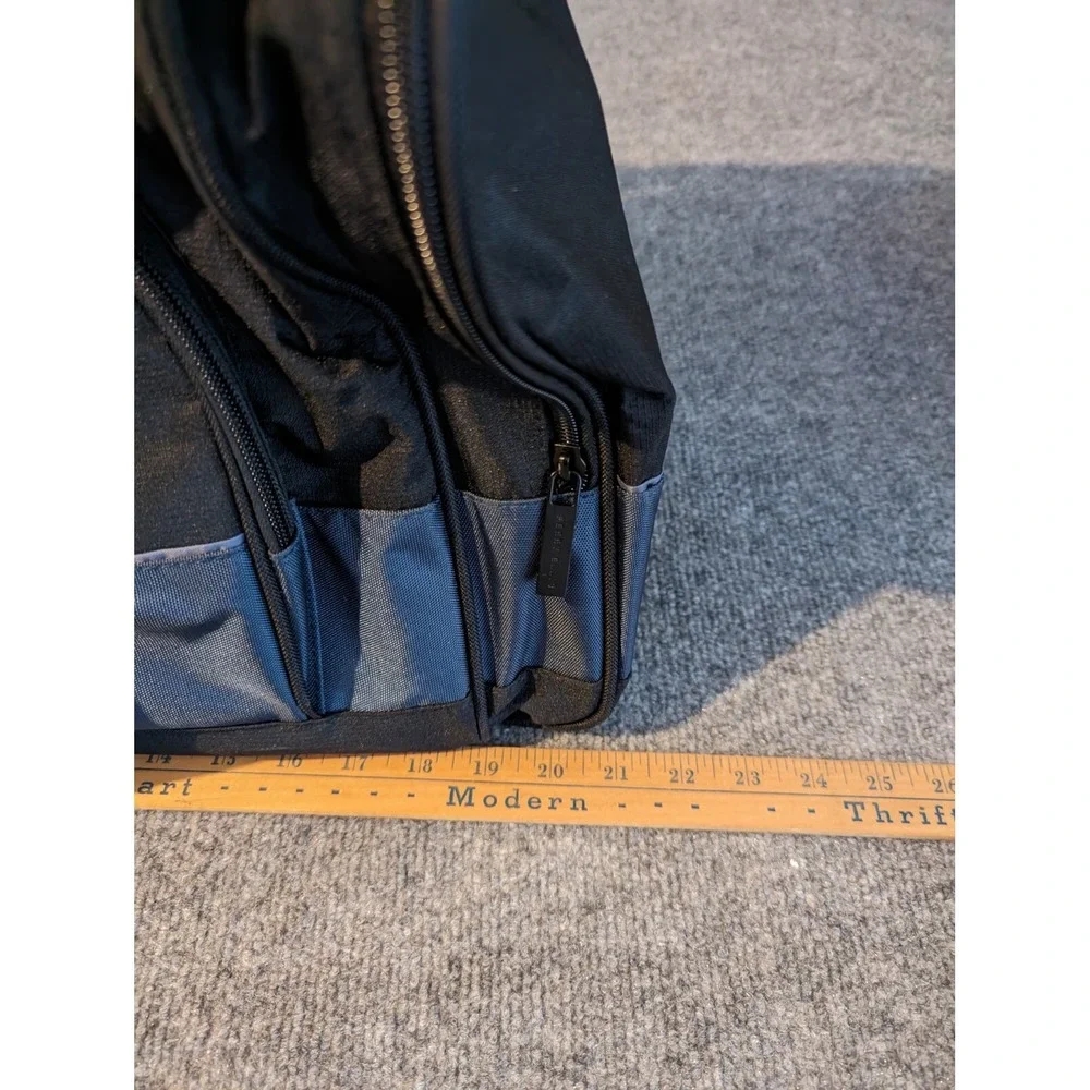 Authentic Perry Ellis Business 22-in Duffel Bag Black/ Blue